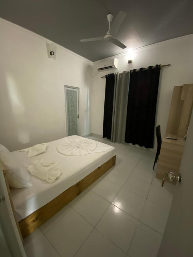 String Wave Maldives Guest house